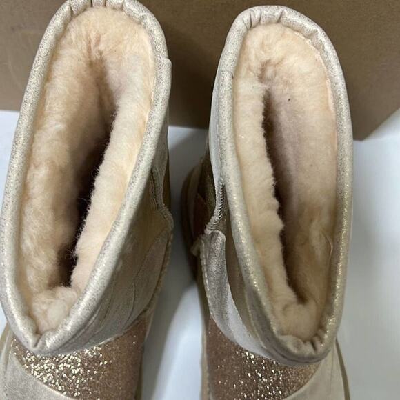 New UGG Classic Short II Metallic Patchwork Boot SZ 3 - Picture 5 of 8